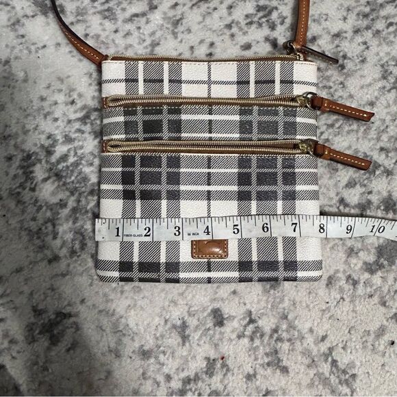 Dooney & Bourke Crossbody - Picture 7 of 9